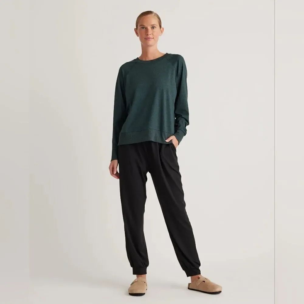Quince Pullover Athleisure Activewear Gym Outdoors Hike Walk Beach Sweater M